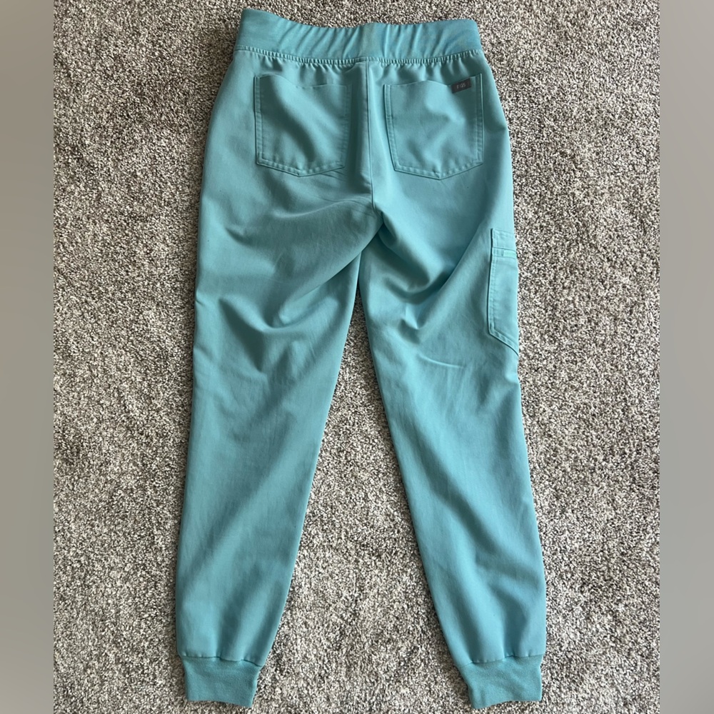 Figs Limited Edition Aqua Joggers - Picture 2 of 3